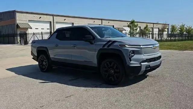 2026 Chevrolet Silverado EV LT - Standard Range 4WD