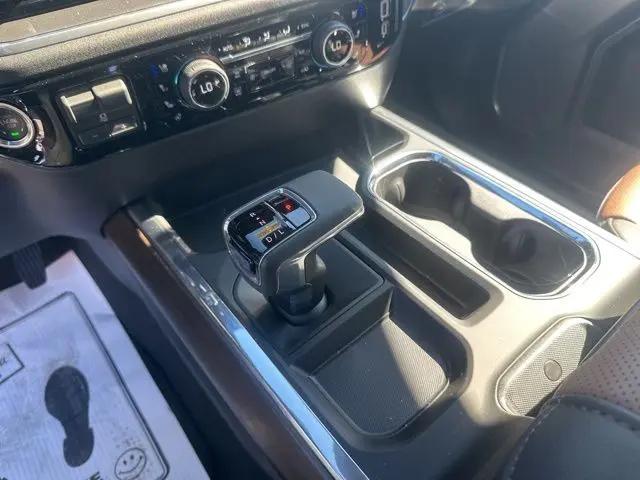 2026 Chevrolet Silverado 1500 4WD Crew Cab Short Bed High Country