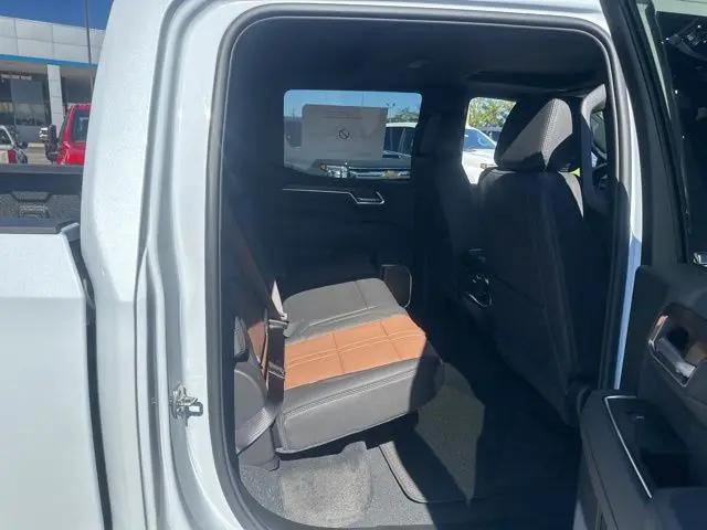 2026 Chevrolet Silverado 1500 4WD Crew Cab Short Bed High Country