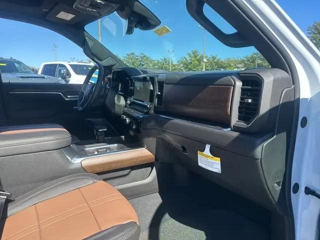 2026 Chevrolet Silverado 1500 4WD Crew Cab Short Bed High Country