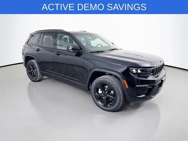 2025 Jeep Grand Cherokee Limited 4x4 for sale in Bloomington, IL