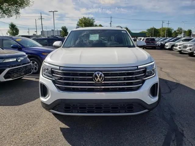 2026 Volkswagen Atlas SE with Technology