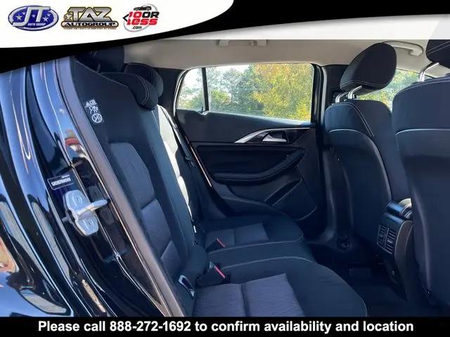 2017 INFINITI QX30 Standard