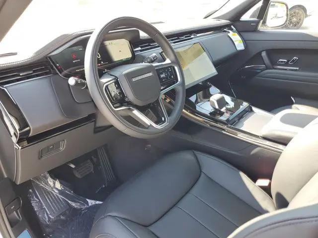 2025 Land Rover Range Rover Sport P360 SE