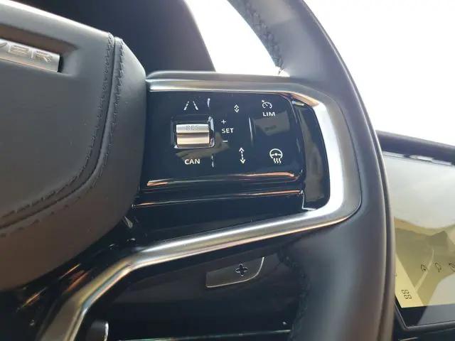 2025 Land Rover Range Rover Sport P360 SE