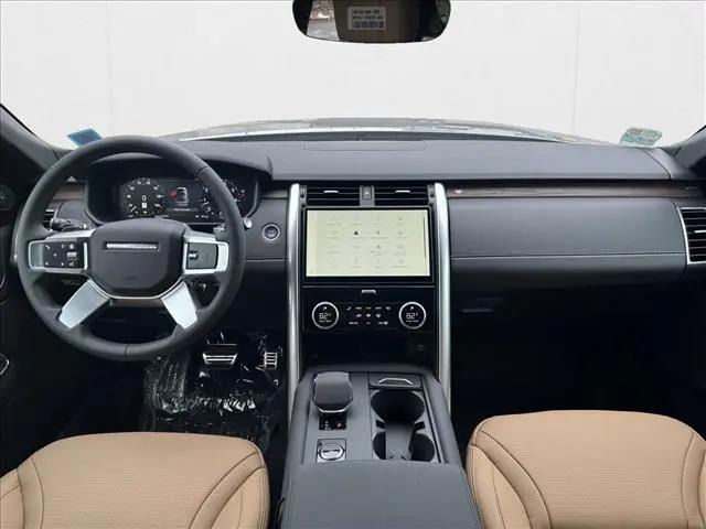 2024 Land Rover Discovery P360 Dynamic SE