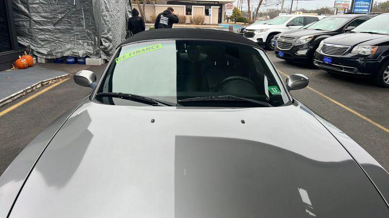 2004 BMW Z4 2.5i