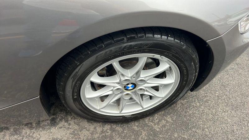 2004 BMW Z4 2.5i