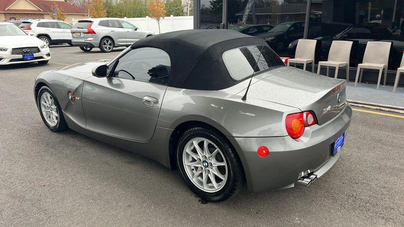 2004 BMW Z4 2.5i