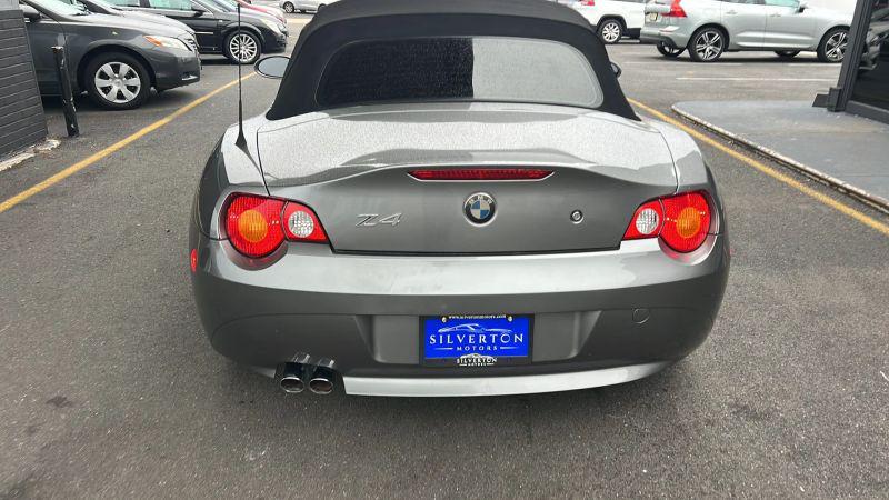 2004 BMW Z4 2.5i