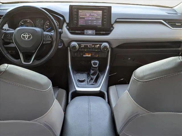 2022 Toyota RAV4 Hybrid XLE Premium