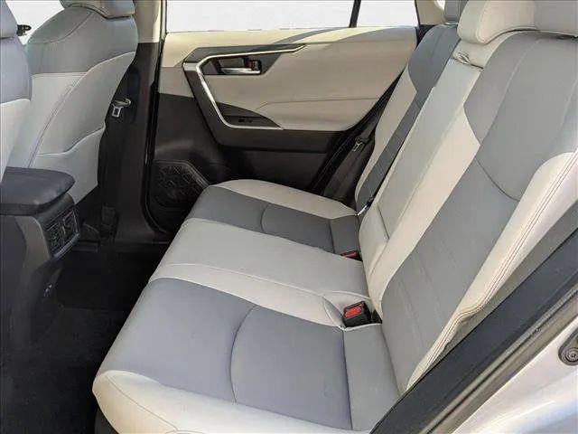 2022 Toyota RAV4 Hybrid XLE Premium