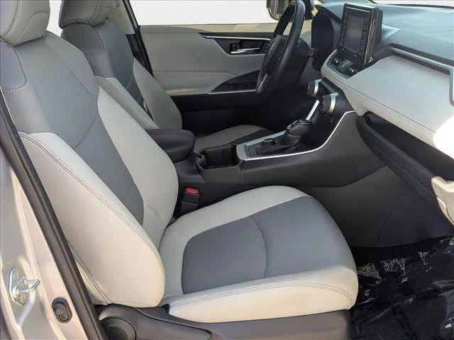 2022 Toyota RAV4 Hybrid XLE Premium