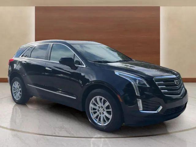 2017 Cadillac XT5 Standard