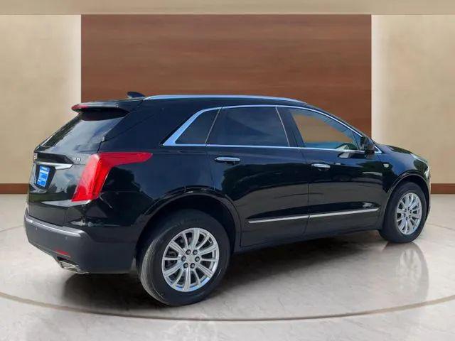 2017 Cadillac XT5 Standard