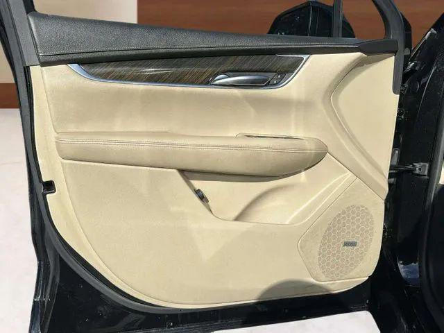 2017 Cadillac XT5 Standard