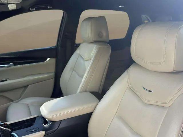 2017 Cadillac XT5 Standard