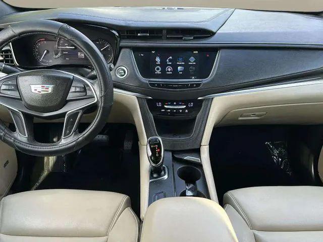 2017 Cadillac XT5 Standard