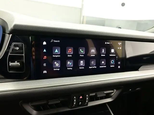 2025 Porsche Cayenne Standard