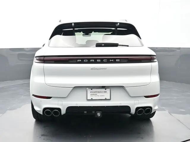 2025 Porsche Cayenne Standard