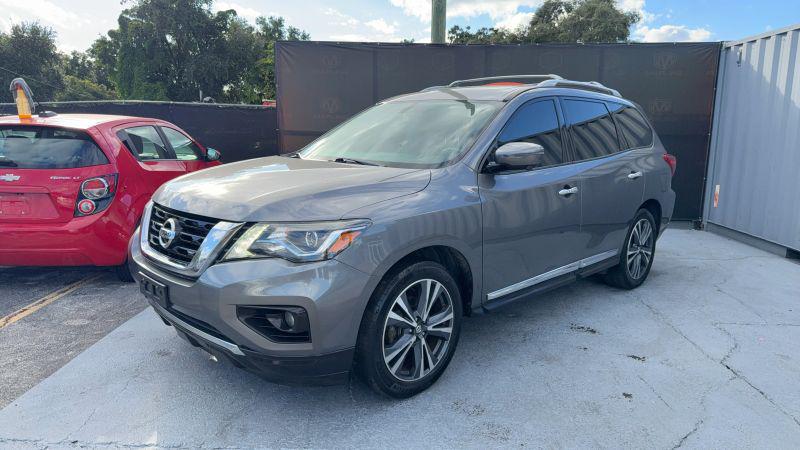 2019 Nissan Pathfinder Platinum for sale in Orlando, FL