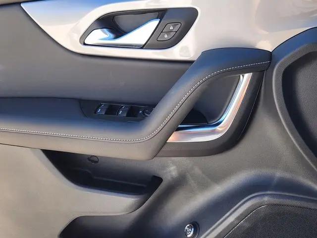 2025 Chevrolet Blazer FWD 2LT