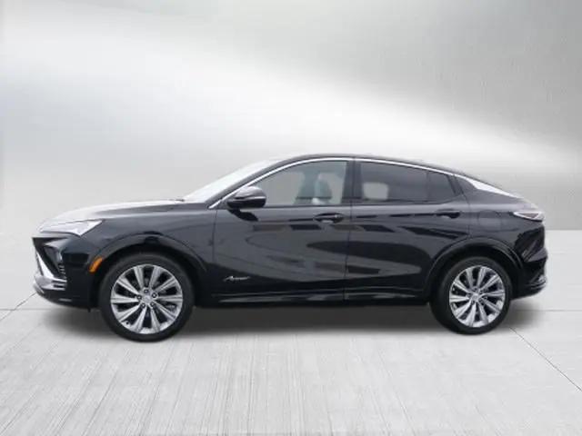 2024 Buick NV Avenir FWD