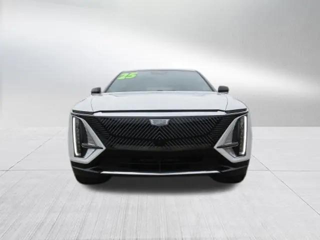 2025 Cadillac iQ Luxury 1 RWD