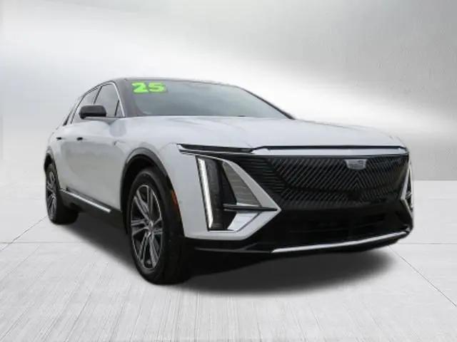 2025 Cadillac iQ Luxury 1 RWD