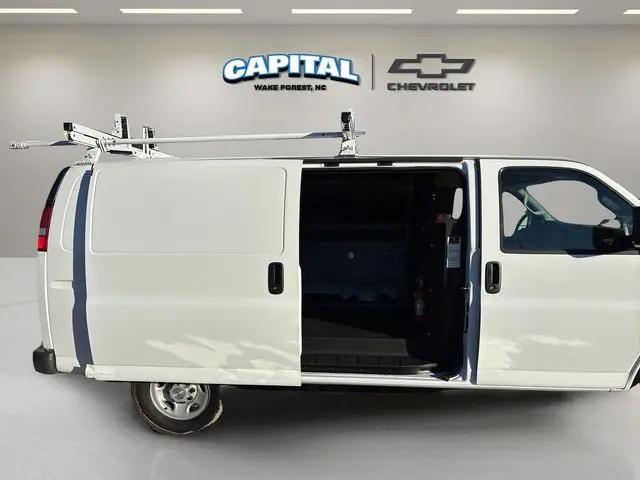 2025 Chevrolet Express Cargo Van RWD 2500 Regular Wheelbase WT