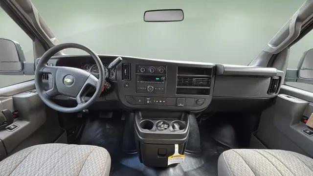 2025 Chevrolet Express Cargo Van RWD 2500 Regular Wheelbase WT