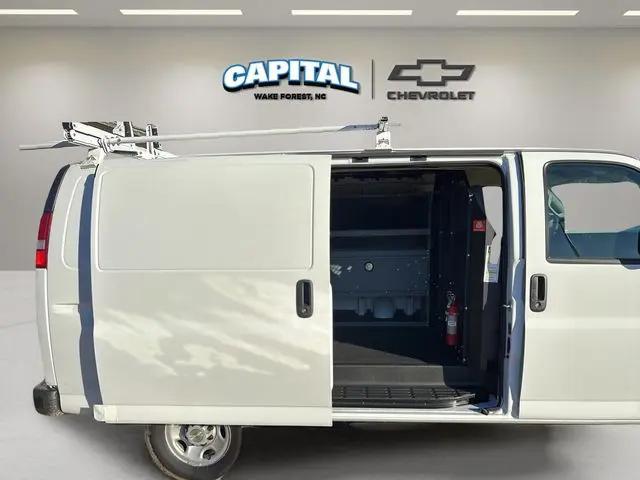 2025 Chevrolet Express Cargo Van RWD 2500 Regular Wheelbase WT
