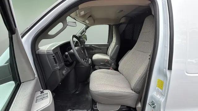 2025 Chevrolet Express Cargo Van RWD 2500 Regular Wheelbase WT