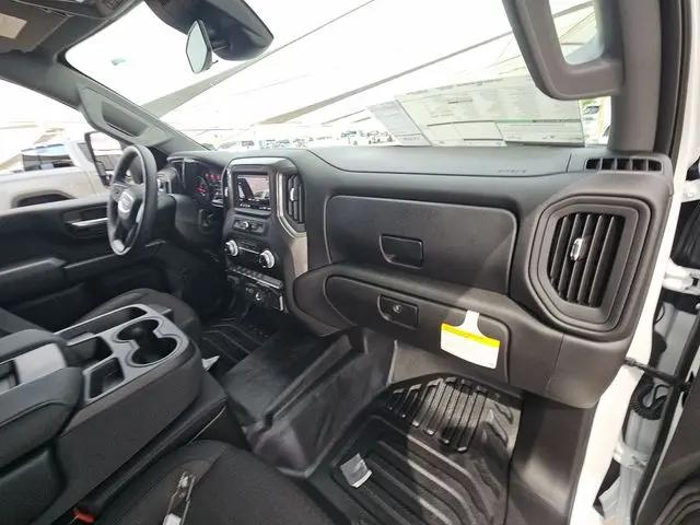 2026 GMC Sierra 2500HD Crew Cab, Long Bed, Pro, 4WD