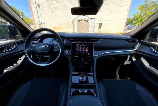 2025 Jeep Grand Cherokee L Altitude X 4x4