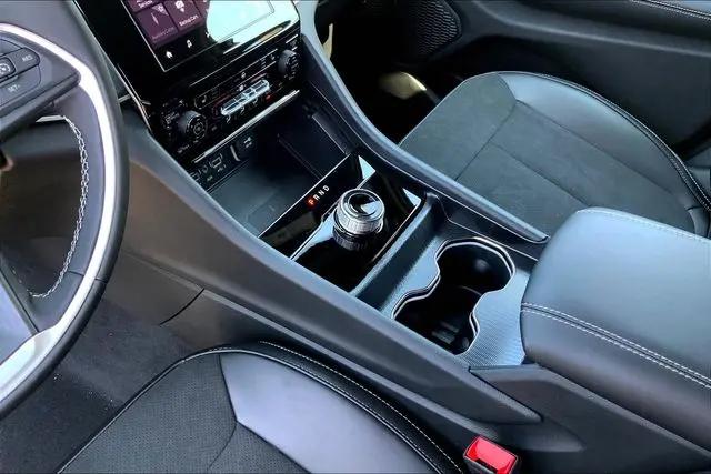 2025 Jeep Grand Cherokee L Altitude X 4x4