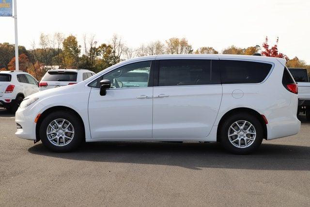2026 Chrysler Voyager VOYAGER LX