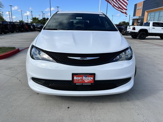 2026 Chrysler Voyager VOYAGER LX