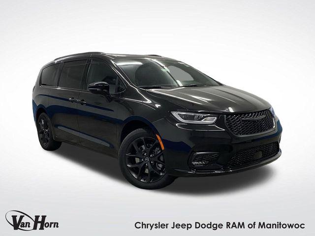 2026 Chrysler Pacifica PACIFICA LIMITED AWD
