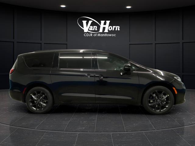 2026 Chrysler Pacifica PACIFICA LIMITED AWD