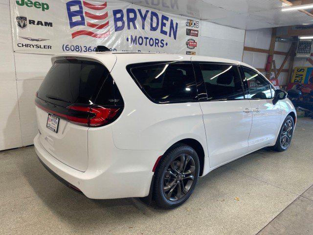 2026 Chrysler Pacifica PACIFICA SELECT