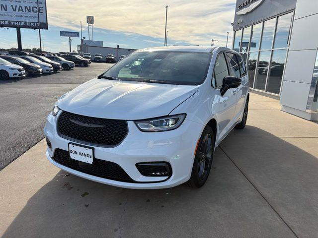 2026 Chrysler Pacifica PACIFICA SELECT 2026 Chrysler Pacifica PACIFICA SELECT