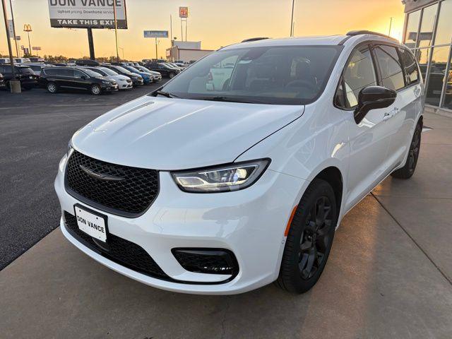 2026 Chrysler Pacifica PACIFICA LIMITED AWD