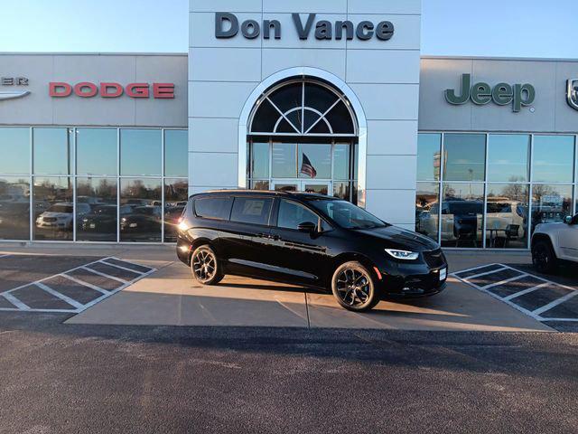 2026 Chrysler Pacifica PACIFICA LIMITED AWD