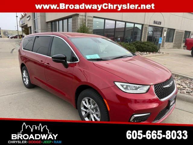 2026 Chrysler Pacifica PACIFICA SELECT AWD