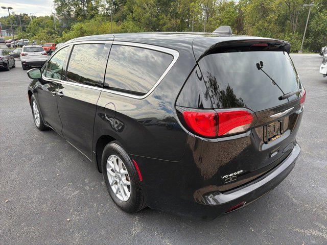 2022 Chrysler Voyager LX 2022 Chrysler Voyager LX