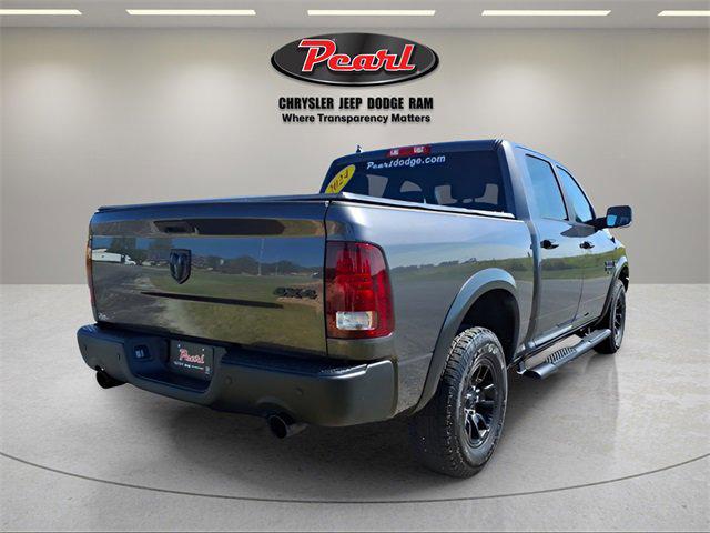 2024 RAM 1500 Classic Warlock Crew Cab 4x4 57 Box 2024 RAM 1500 Classic Warlock Crew Cab 4x4 57 Box