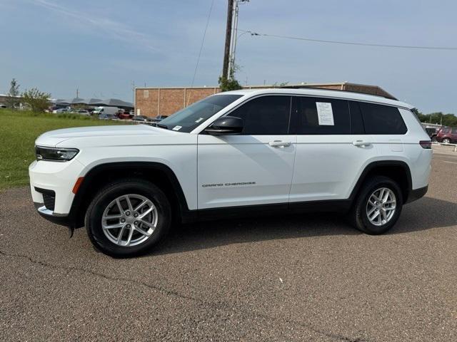 2023 Jeep Grand Cherokee L Laredo 4x2