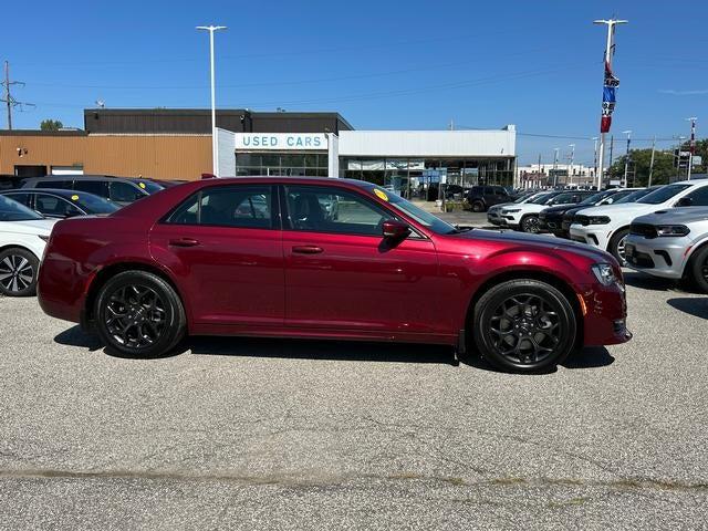 2022 Chrysler 300 Touring L AWD 2022 Chrysler 300 Touring L AWD
