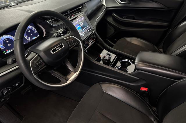 2023 Jeep Grand Cherokee L Altitude 4x4